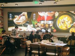 -洪氏嗨捞·猪肚鸡火锅(阳光天地店)