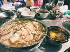 -正宗杨记普洱酸醋米线(总店)