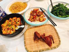 -五谷芳乳鸽王(梅沙老店)