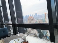 -华强广场酒店-椰香高空自助餐厅