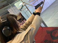 -都市枪神实弹射击俱乐部