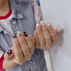-H12 STAR日式美甲美睫专门店