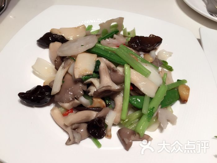 太兴餐厅(上海来福士广场店)藕片炒素图片 - 第4张