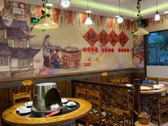 大堂-地锅公社·现炒地锅鸡·地锅鱼·夜宵(罗锦路店)