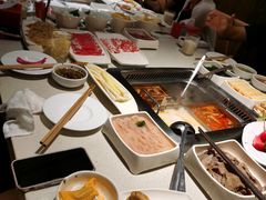 -海底捞火锅鲜切牛肉主题店(长寿路店)