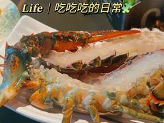 -雍容荟帝王蟹活龙虾展台自助(IFS黑金店)