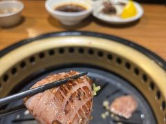 上等牛舌-炼火烤肉店
