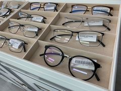 -目艮眼镜SHOWROOM(品牌集合店)