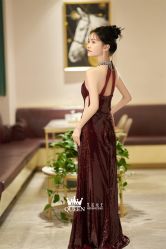 点击看大图 -艾拉·女王婚纱礼服馆