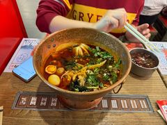 -成都你六姐·牛肉冒菜(上海环宇荟店)