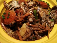 -多嘴超级肉蟹煲(杉杉国潮主题店)