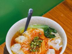 馄饨竹升面-全渔村小海鲜