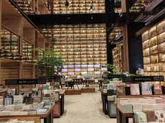 -半山书局(新世纪商城店)