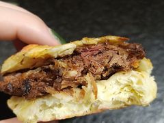 烧饼夹酱牛肉秘制-买又大餐厅(福林里店)