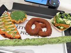 -HOT CRUSH趁热集合·现烤面包(上海环球港店)