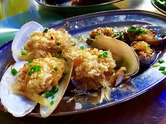 -三亚火车头万人海鲜广场