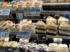 面包甜点陈列柜-Caidie Bakery采蝶轩(百越店)