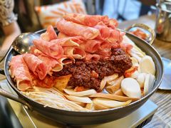部队锅-MI WU FACTORY米屋美食工厂餐厅(绿地店)