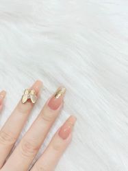 -苏彩·皮肤管理美甲美睫