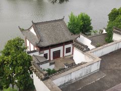 -披云山庄