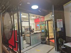 -今日潮牛(张江万科翡翠公园店)