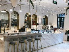 -Fridi Patisserie Cafe