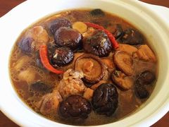 小鸡炖蘑菇-白洋淀特色炖杂鱼