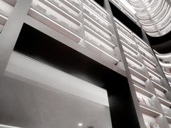 -上海虹桥中心爱琴海亚朵S酒店