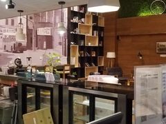 -湛江远扬YOUNG咖啡主题酒店(赤坎老街店)