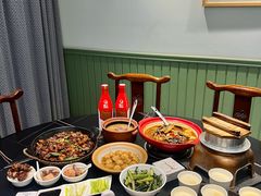 -鱼头泡饭·湖北菜·非物质文化遗产(岳家嘴总店)