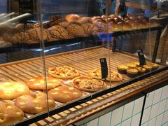 -Dough&Joe团憩(瑞虹天地月亮湾店)