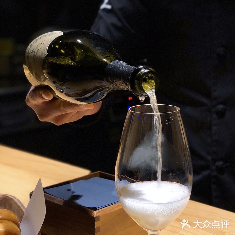 跃•Yuè现代粤菜料理·黑珍珠二钻餐厅