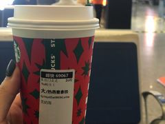 -星巴克(上海虹桥站2A检票口)