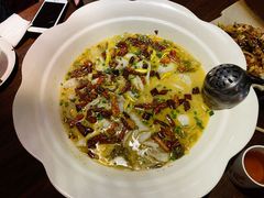 弥渡酸菜鲈鱼-味道云南·云朵山歌(东方都会广场店)