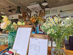 -Cafe In Little Forest