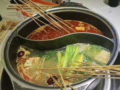 -钢管厂五区小郡肝串串香(蜀都万达店)