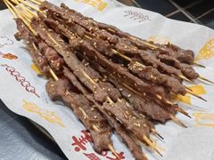 湿嗒嗒牛肉串-大富蚝乌东哥饭店·石锅鱼杂·柠檬鸭(革新路店)