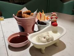 -水桶王国主题餐厅·聚会·生日派对·亲子活动·家庭套餐(亚龙湾希尔顿店)