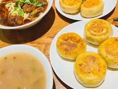 -清真吴记门钉肉饼·喜多利