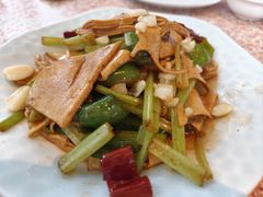 -红樱桃·欢乐餐厅(太原里店)