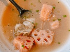 -肥肥虾庄·金牌油焖大虾(汉街SKP店)
