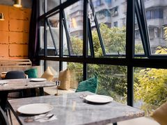 靠窗位-NAMO印度餐厅
