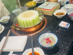 -得意咚瓜·顺德鱼生·冬瓜火锅(深圳首店)