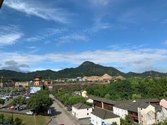 -铂逸梦秦酒店(横店梦幻谷店)