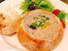 面包蘑菇汤-TAMATI(巴黎贝甜韩式西餐厅店)