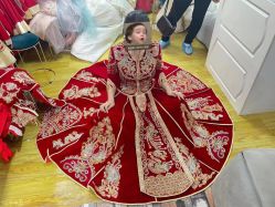 -NaNa婚纱礼服馆