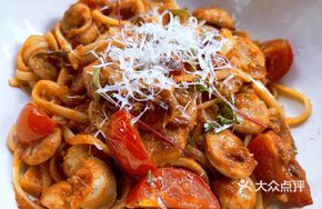 Tomato Sausage Meat Sauce Pasta