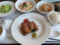 -金鹰国际月子中心(新街口店)