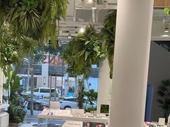 -JINS(上海宏伊国际广场店)