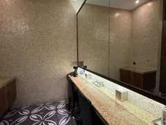 -上海漕河泾万丽酒店